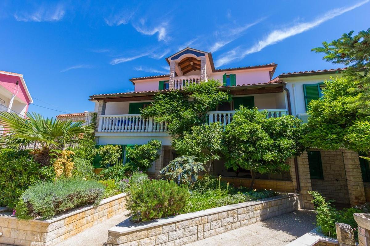 Apartments Vjera Μεντουλίν Εξωτερικό φωτογραφία
