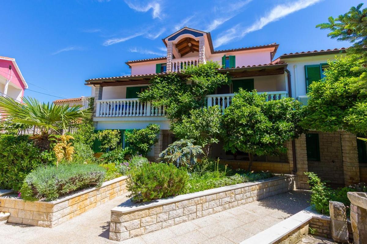 Apartments Vjera Μεντουλίν Εξωτερικό φωτογραφία