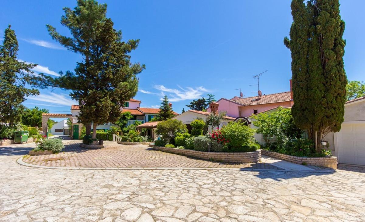 Apartments Vjera Μεντουλίν Εξωτερικό φωτογραφία
